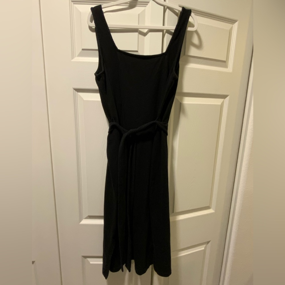 Cute Black GAP Midi Dress